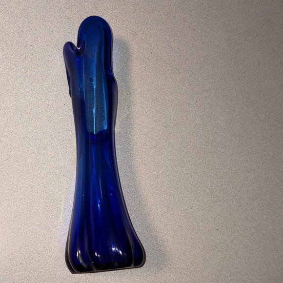Elegant Blue Glass Swung Vase - Picture 3 of 4